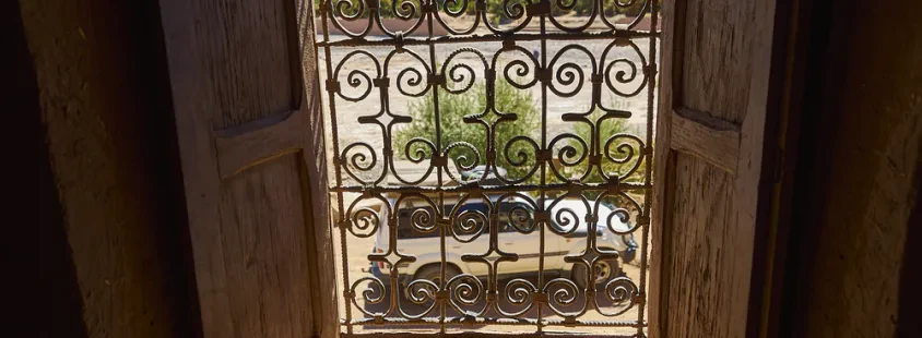 Professioneller Restaurator für Fenster und Türen in Berlin