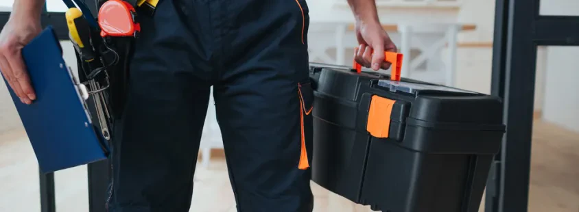 Ganzjährige Gebäudepflege mit Reparaturservice in Merseburg und Umgebung