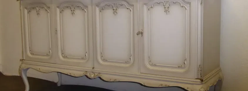 Fachgerechte Restauration von Stilmöbeln in Tann