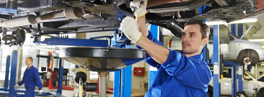 TÜV-Service mit HU und AU in Köhra