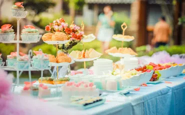 Hochzeit auf dem Teller – So wählen Sie das perfekte Hochzeitscatering aus