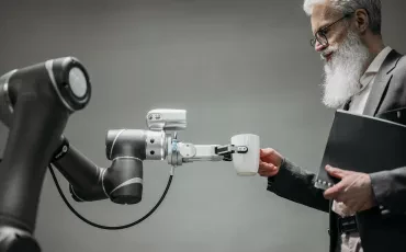 Intelligente Roboter: Wie Künstliche Intelligenz die Robotik verändert