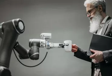 Intelligente Roboter: Wie Künstliche Intelligenz die Robotik verändert