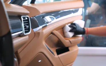 Detail Autopflege: Schutz und Werterhalt