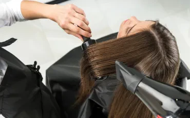 Haarverlängerung Friseur für Fülle und Natürlichkeit