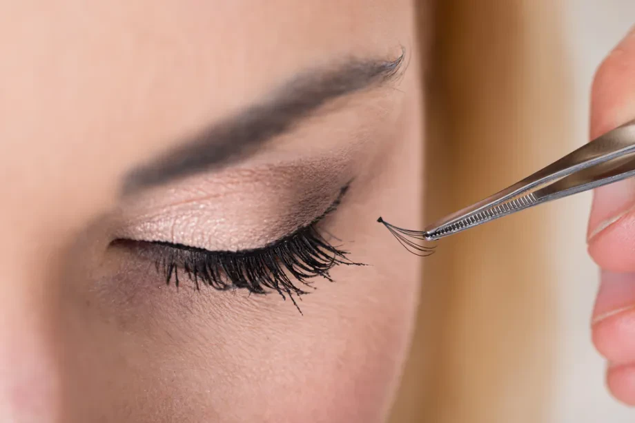 Professionelle Wimpernverlängerungen für Schönheit in jedem Blick
