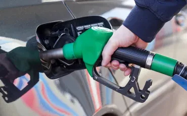 Billig Benzin tanken - bewusste Entscheidung für nachhaltige Mobilität und spürbare finanzielle Entlastung