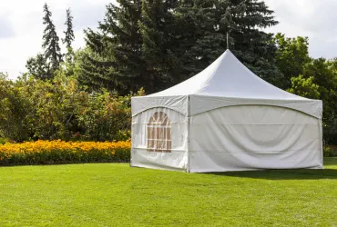 Zeltvermietung: Flexible Lösungen für Veranstaltungen und Outdoor-Events