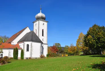 Kirchen und religiöse Vereinigungen: Gemeinschaft, Spiritualität und gesellschaftliches Engagement
