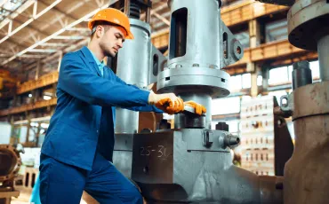 Industriemaschinen, Ausrüstung und Wartung: Technik, Produktion und industrielle Effizienz