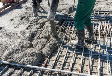 Betonwerke: Produktion, Verarbeitung und Einsatz von Betonbaustoffen