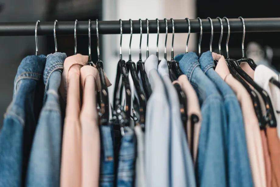 Kleidung und Mode: Trends, Qualität und wirtschaftliche Bedeutung