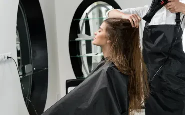 Friseurläden: Handwerk, Stil und moderne Dienstleistung