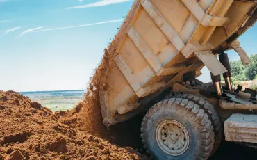 Kippertransporte und Transport von Baumaterialien: Logistik für Bauprojekte
