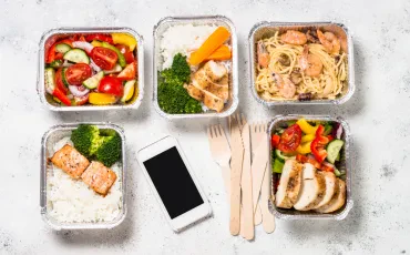 Essenslieferung: Gastronomie, Logistik und moderne Lieferdienste