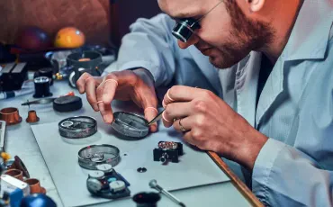 Uhrmacherei - Präzision, Handwerk und Pflege mechanischer Zeitmesser