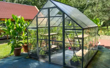Gartenhäuser und Geräteschuppen: Kunststoff-, Metall- und Holz-Gartenhäuser