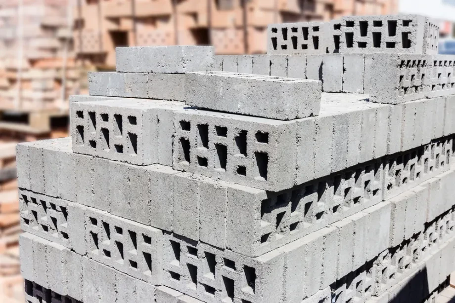 Kosten für Arbeitsleistung und Baumaterial beim Hausbau