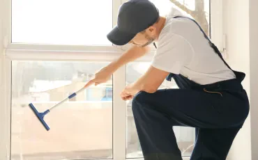 Fensterreinigung: Tipps für streifenfreie und saubere Fenster