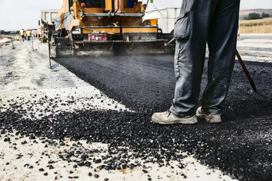 Asphalt verlegen